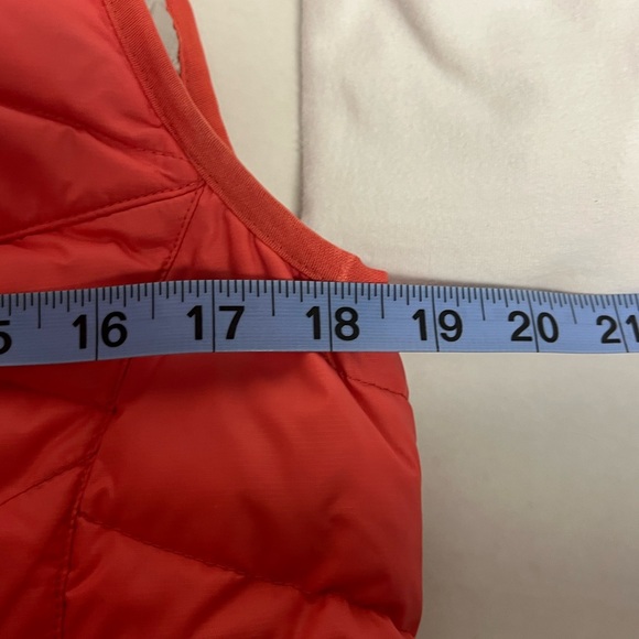 Eddie Bauer Women’s Pink Puffer Vest S Down Lightweight Full Zip Quilted Cozy - Picture 9 of 9